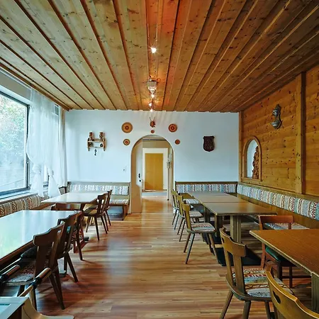 Hotel Goetznerhof - Self-check-in Innsbruck