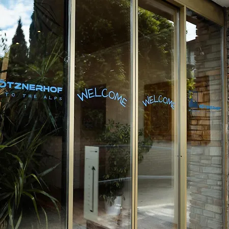 Hotel Goetznerhof - Self-check-in 3*